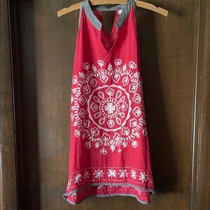 Aku Coral Sleeveless Tank with White Floral Embroidery
